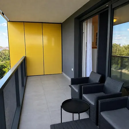 Island View Apartment